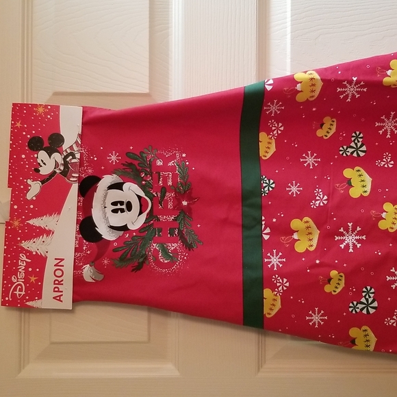💕DISNEY APRON💕 - Picture 4 of 5